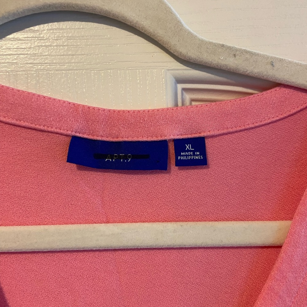 Apt. 9 Pink V-Neck Sleeveless Top with tie - Picture 3 of 3